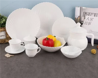 Conjunto de jantar de vidro opala com design de concha por atacado